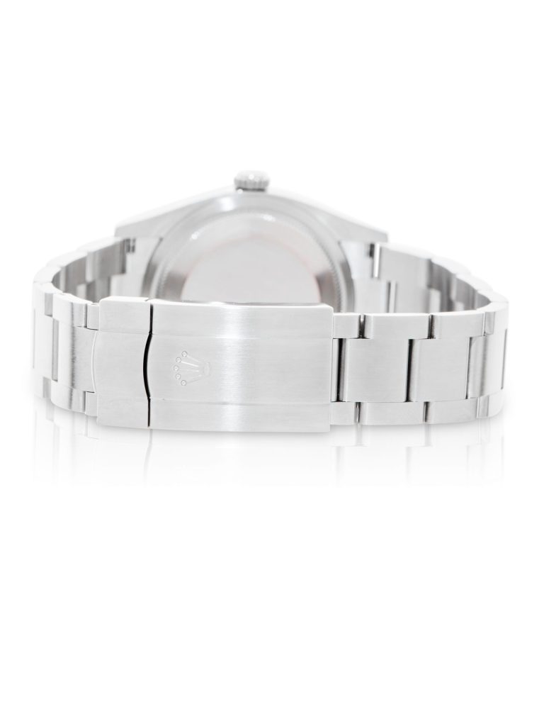 Rolex Oyster Perpetual 36 126000 - image 3