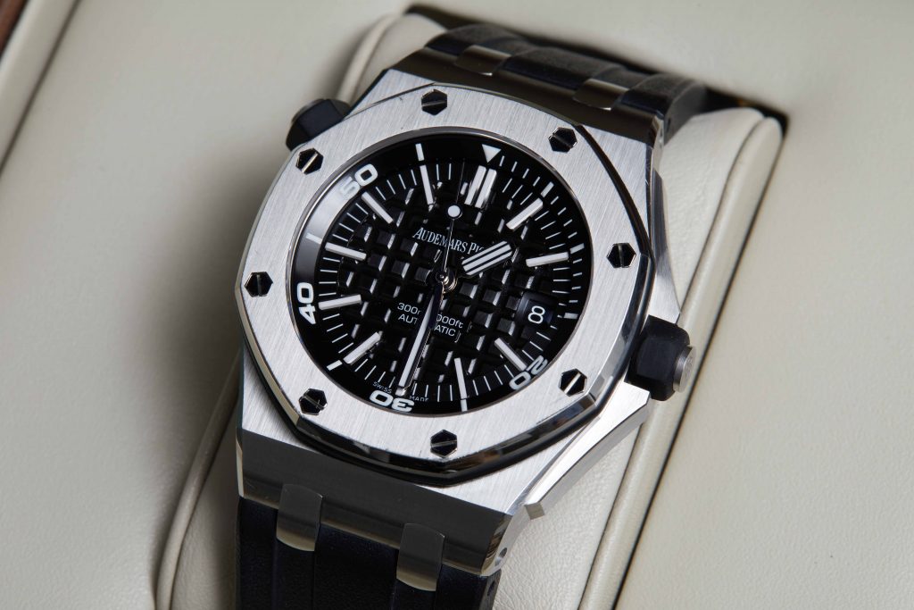 Audemars Piguet Royal Oak Offshore Diver - image 4