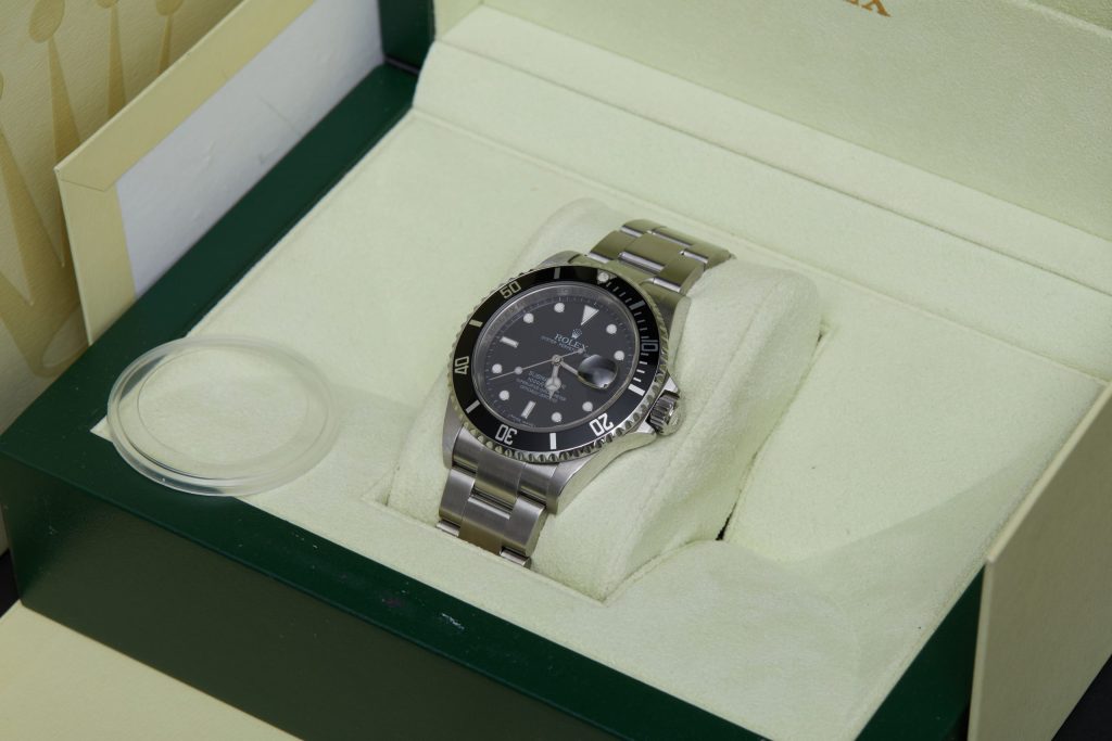 Rolex Submariner Date 16610 - image 4