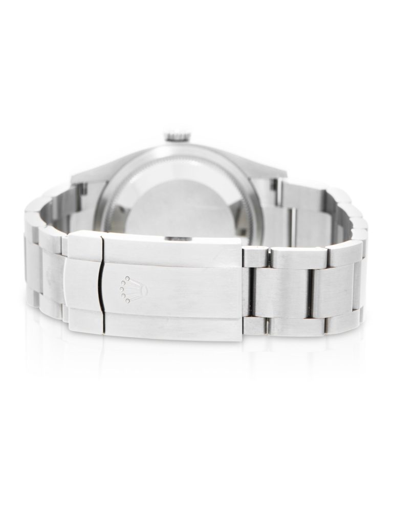 Rolex Oyster Perpetual 36 126000 - image 3