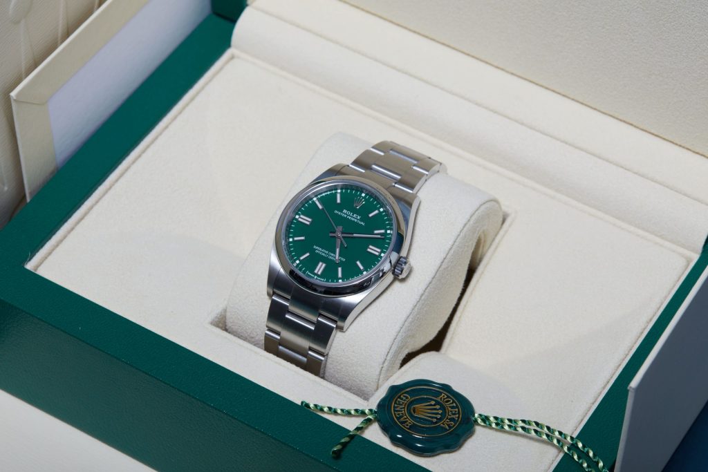 Rolex Oyster Perpetual 36 126000 - image 4