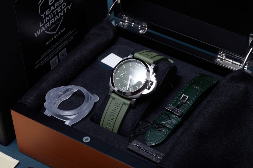 Panerai Luminor Marina Quaranta Verde Militare PAM01304 - image 4