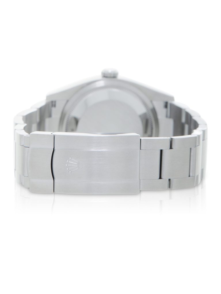 Rolex Oyster Perpetual 36 126000 - image 3