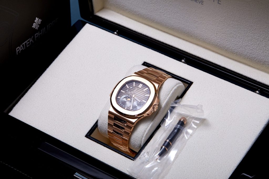 Patek Philippe Nautilus 5712/1R-001 - image 4