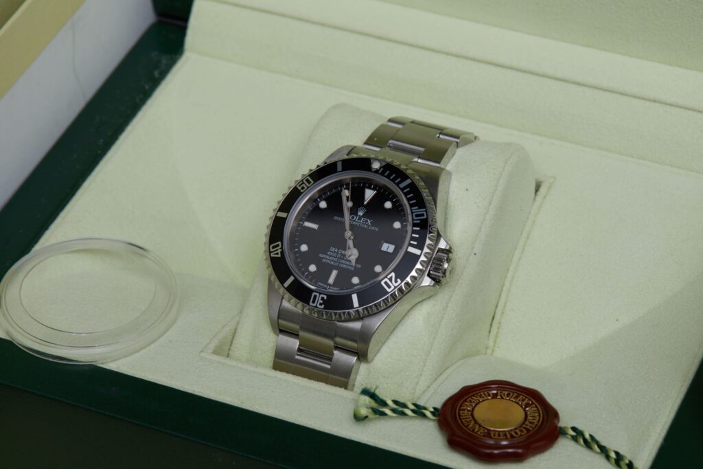 Rolex Sea-Dweller 4000 16600 - image 4