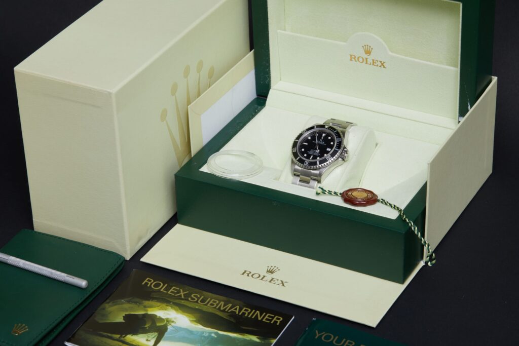 Rolex Sea-Dweller 4000 16600 - image 5