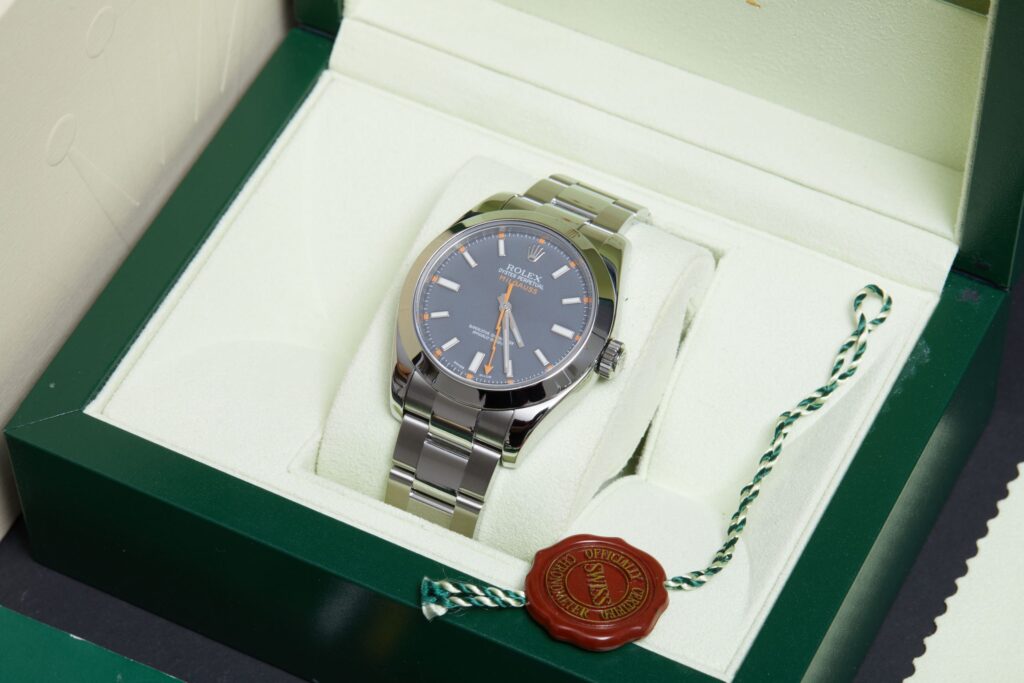 Rolex Milgauss 116400 'Rare Grey Dial' - image 4