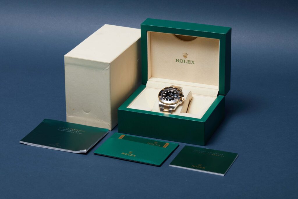 Rolex Submariner Date 116613LN - image 6