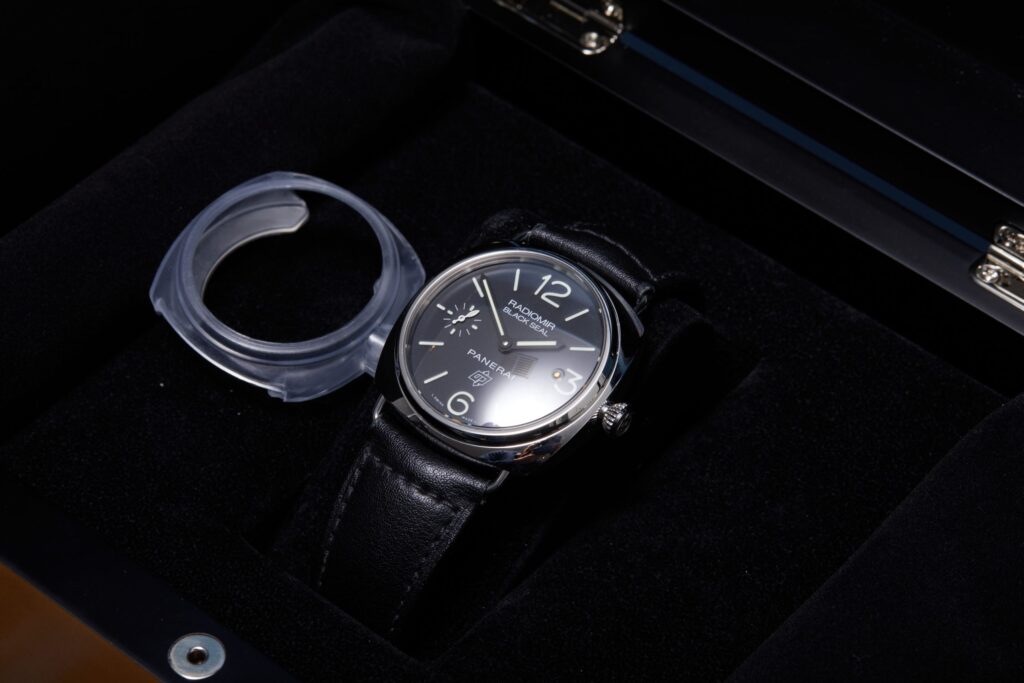 Panerai Radiomir Black Seal PAM00380 - image 4