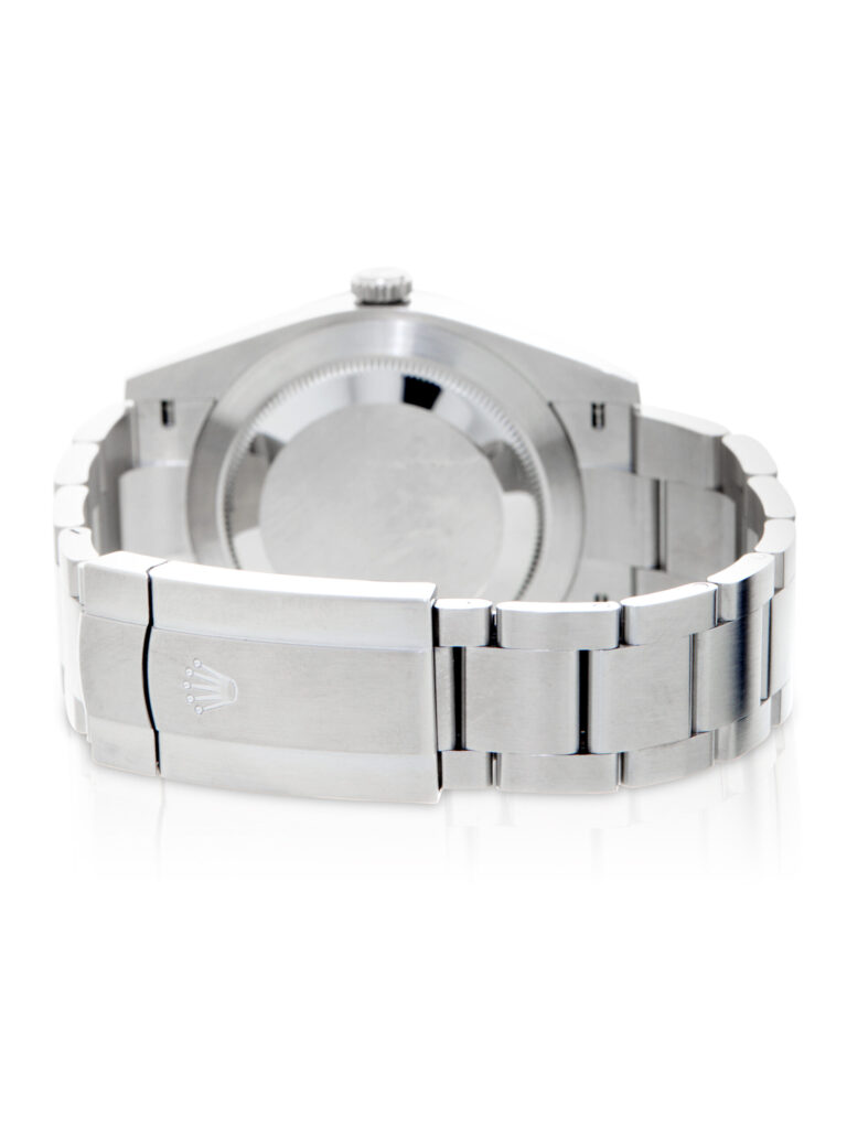 Rolex Oyster Perpetual 41 124300 - image 3