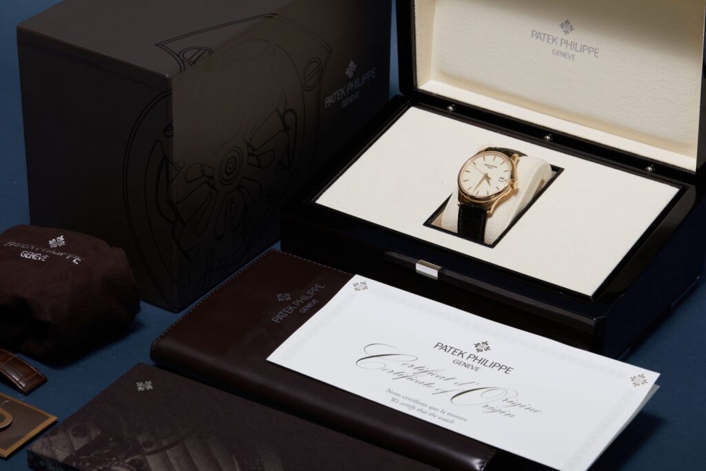 Patek Philippe Calatrava 5227J-001 - image 5