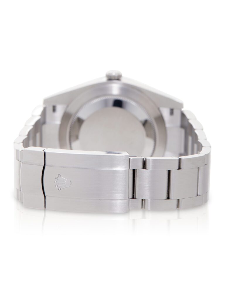 Rolex Oyster Perpetual 41 124300 - image 3