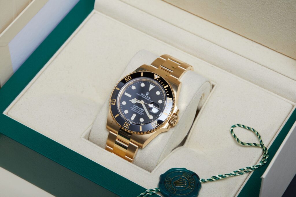 Rolex Submariner Date 126618LN - image 3