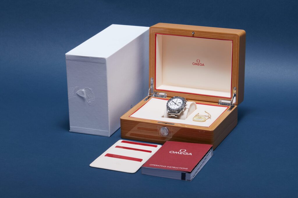 Omega Speedmaster Racing 329.30.44.51.04.001 - image 6