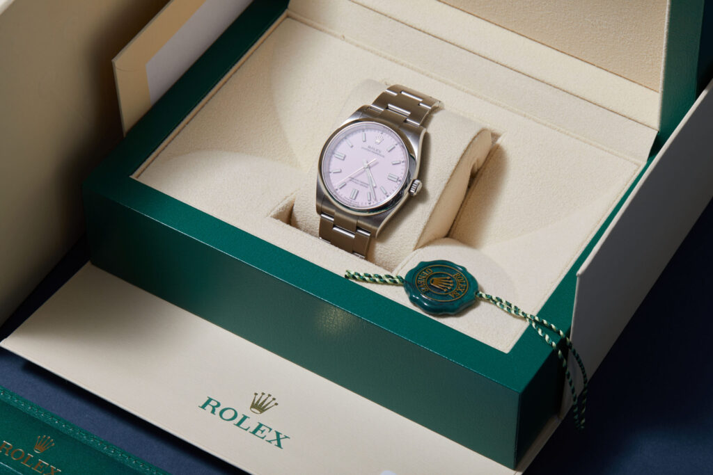 Rolex Oyster Perpetual 36 126000 - image 4