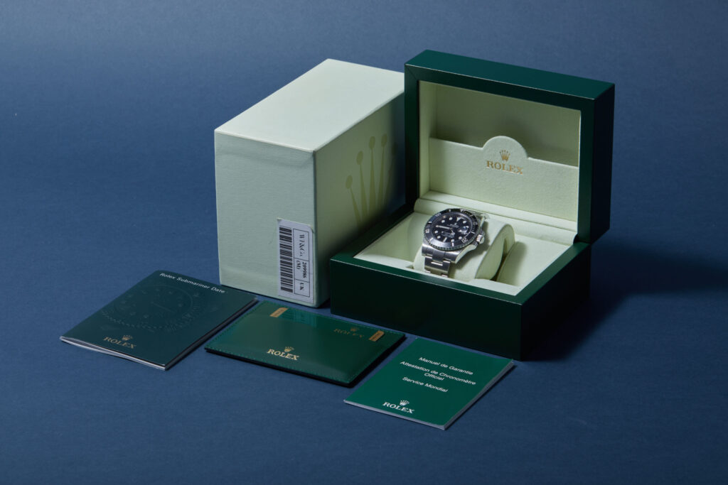 Rolex Submariner Date 116610LN - image 6