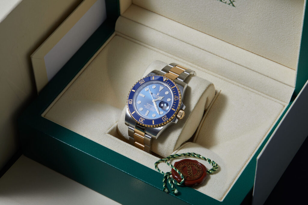 Rolex Submariner Date 116613LB - image 4