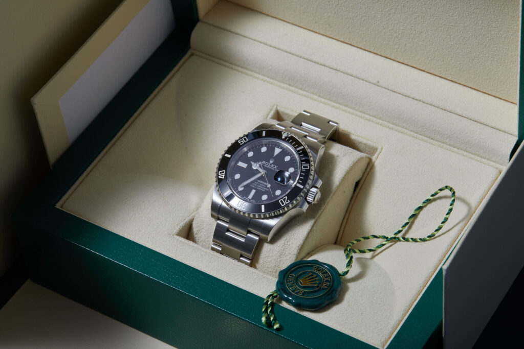 Rolex Submariner Date 116610LN - image 2