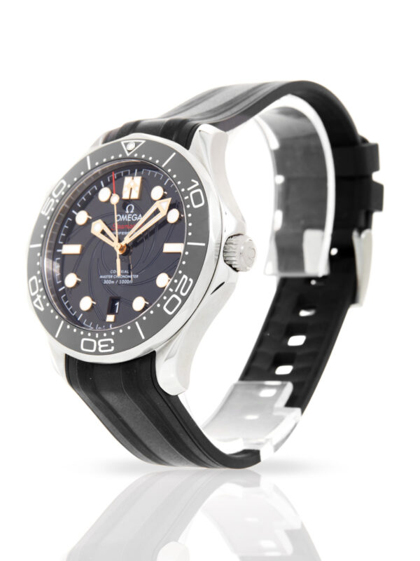 Omega Seamaster Diver 300M 210.22.42.20.01.004 'James Bond'