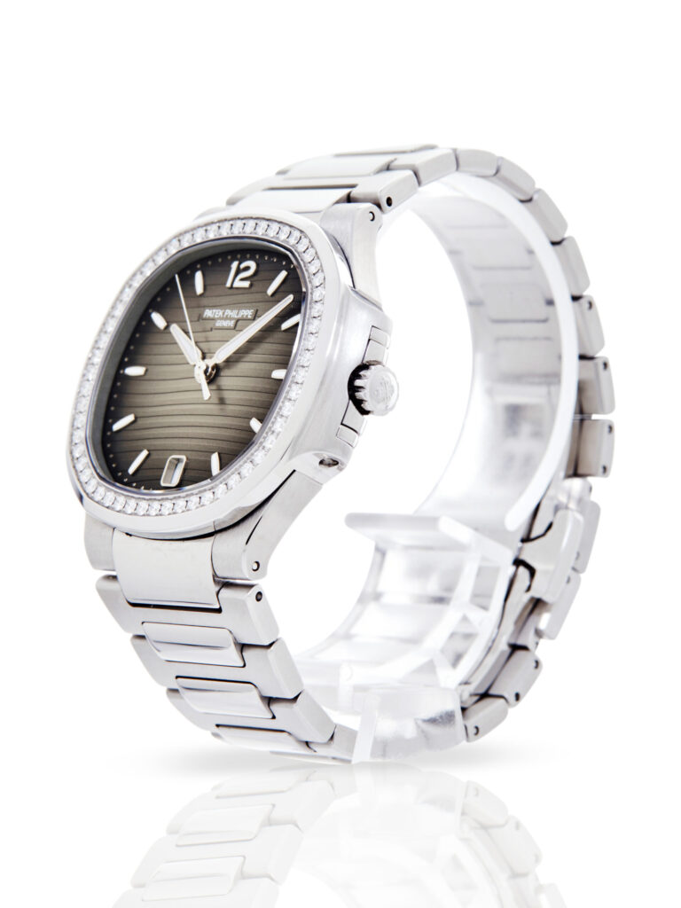 Patek Philippe Nautilus 7118/1200A-011 - image 0