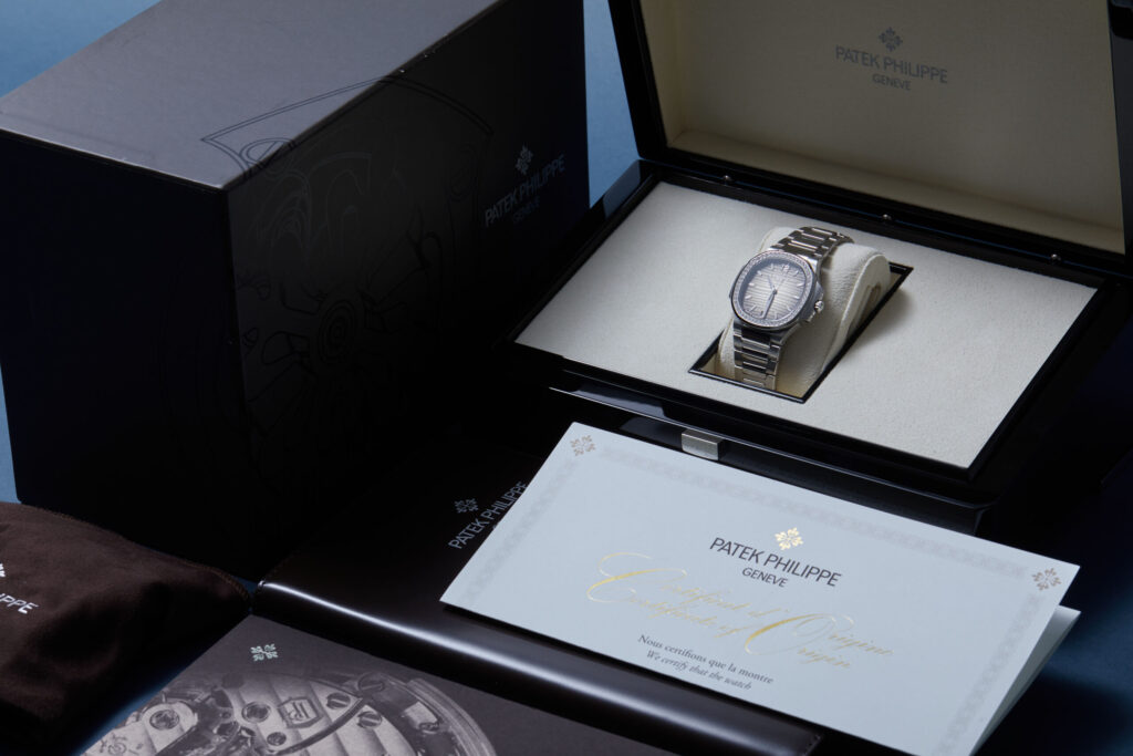 Patek Philippe Nautilus 7118/1200A-011 - image 5