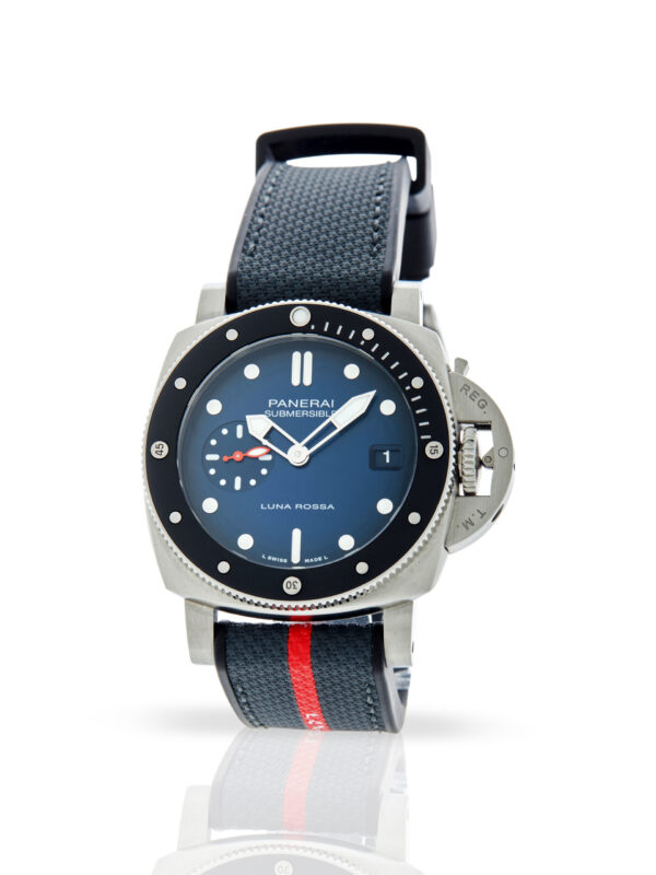 Panerai Submersible PAM01565 Luna Rossa