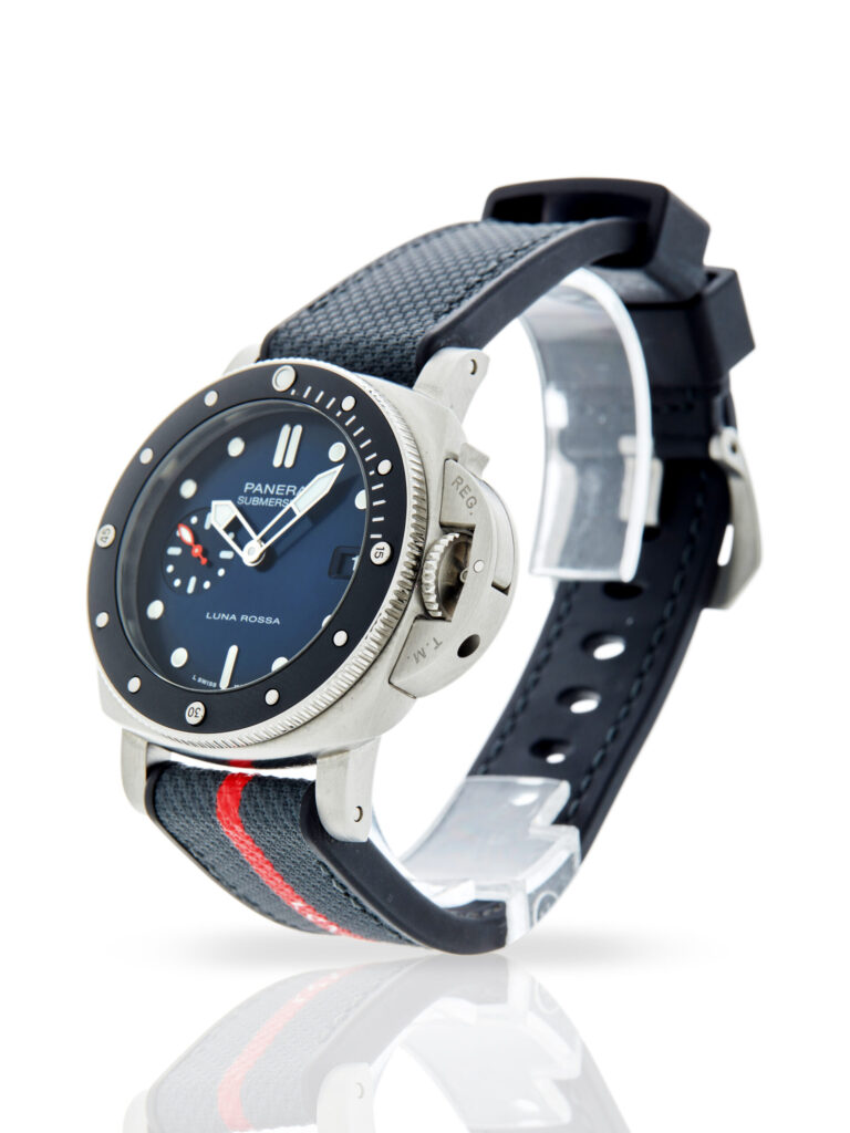 Panerai Submersible PAM01565 Luna Rossa - image 0