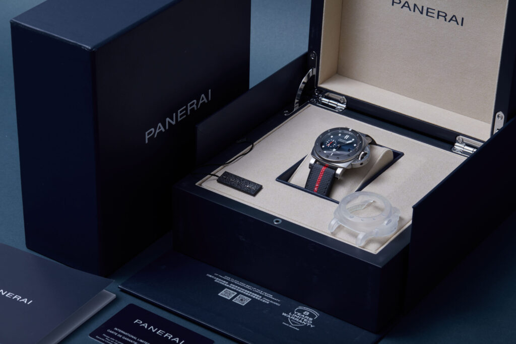 Panerai Submersible PAM01565 Luna Rossa - image 5