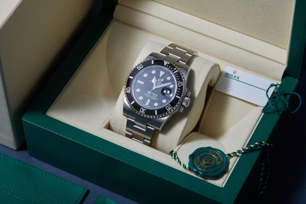 Rolex Submariner Date 116610LN - image 3