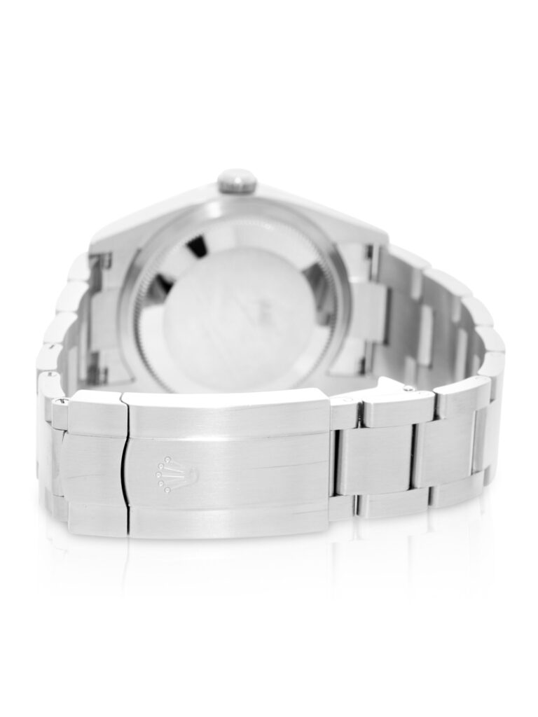 Rolex Oyster Perpetual 36 126000 - image 3