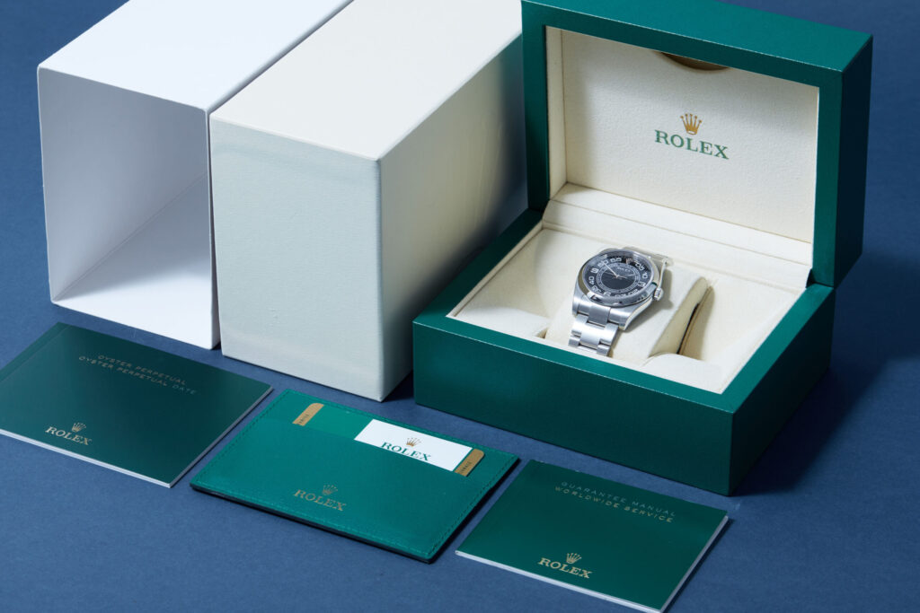 Rolex Oyster Perpetual 36 116000 - image 5