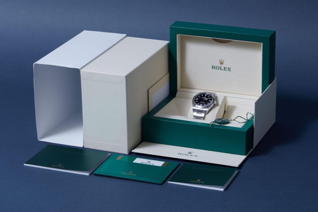 Rolex Explorer 39 214270 - image 6