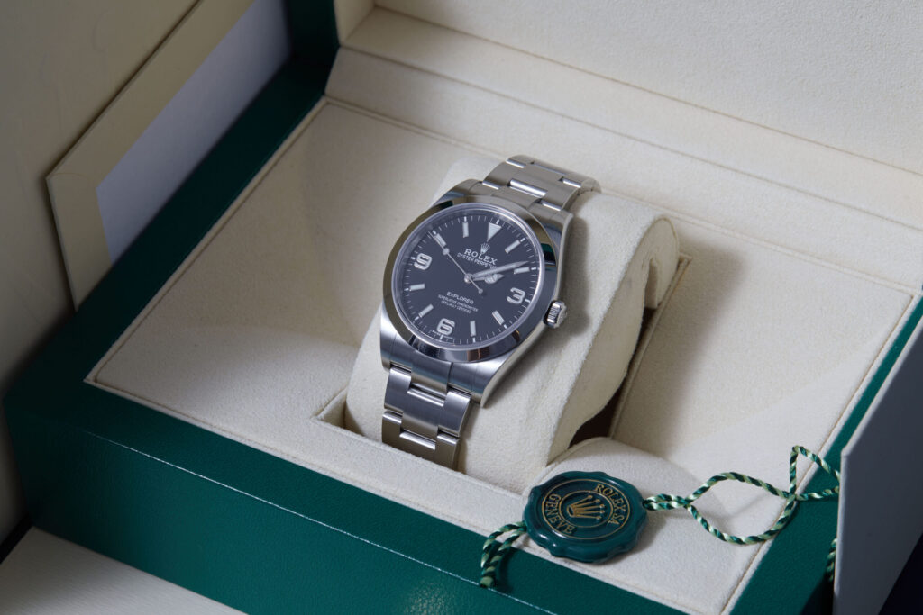 Rolex Explorer 39 214270 - image 4