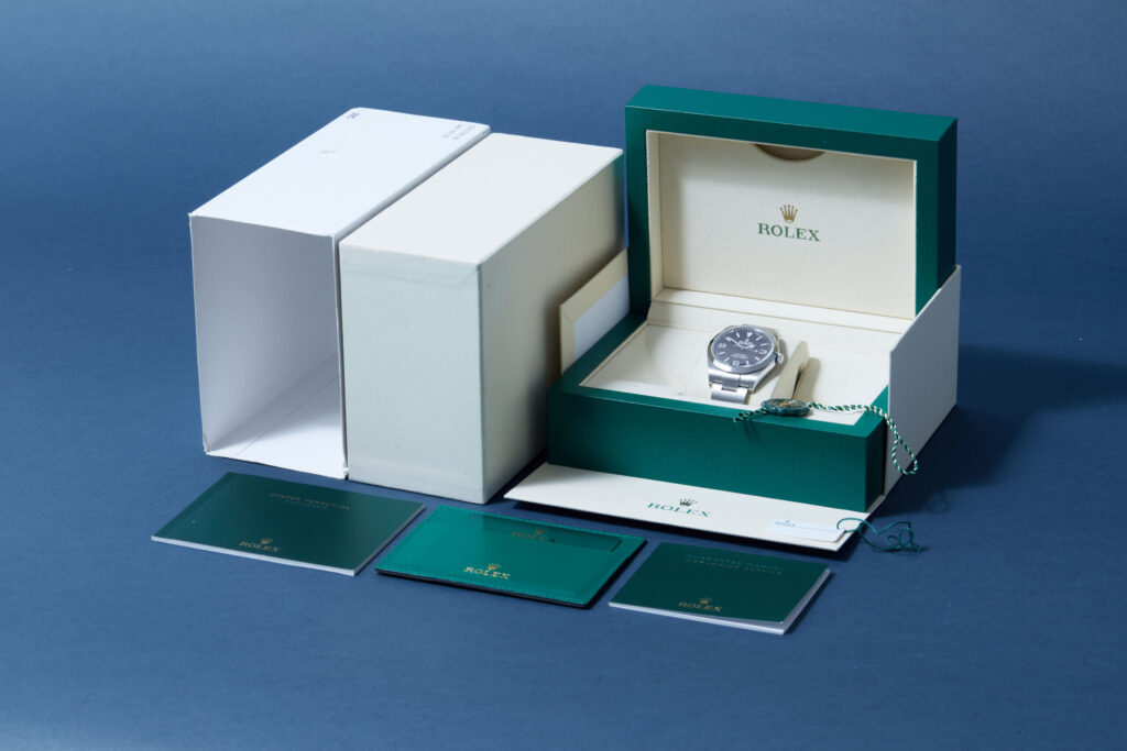 Rolex Explorer 39 214270 - image 6