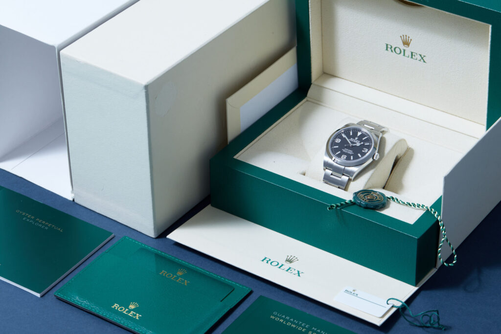 Rolex Explorer 39 214270 - image 5