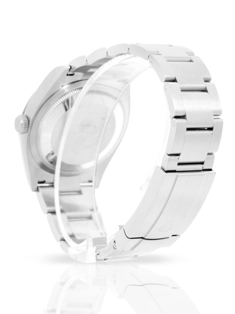 Rolex Oyster Perpetual 36 126000 - image 2
