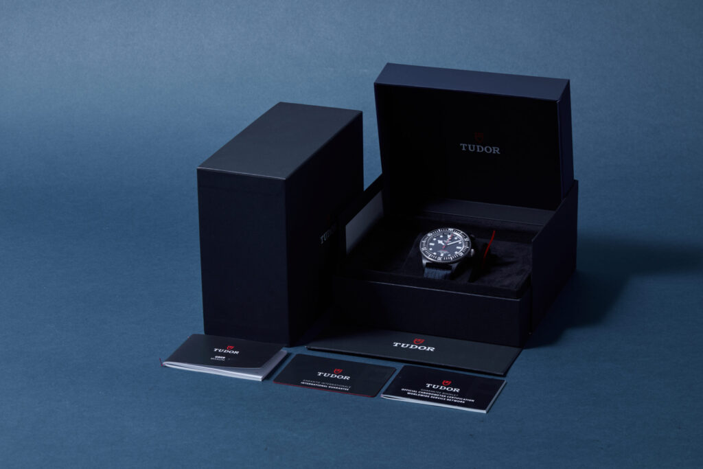 Tudor Pelagos FXD 25707KN Alinghi Red Bull - image 6