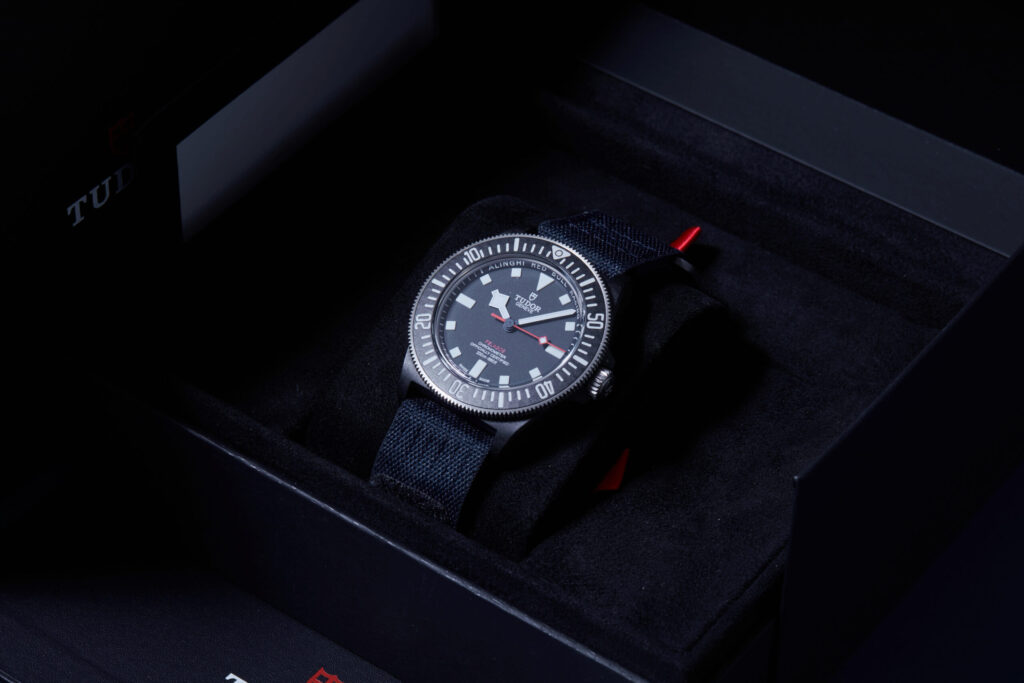 Tudor Pelagos FXD 25707KN Alinghi Red Bull - image 4