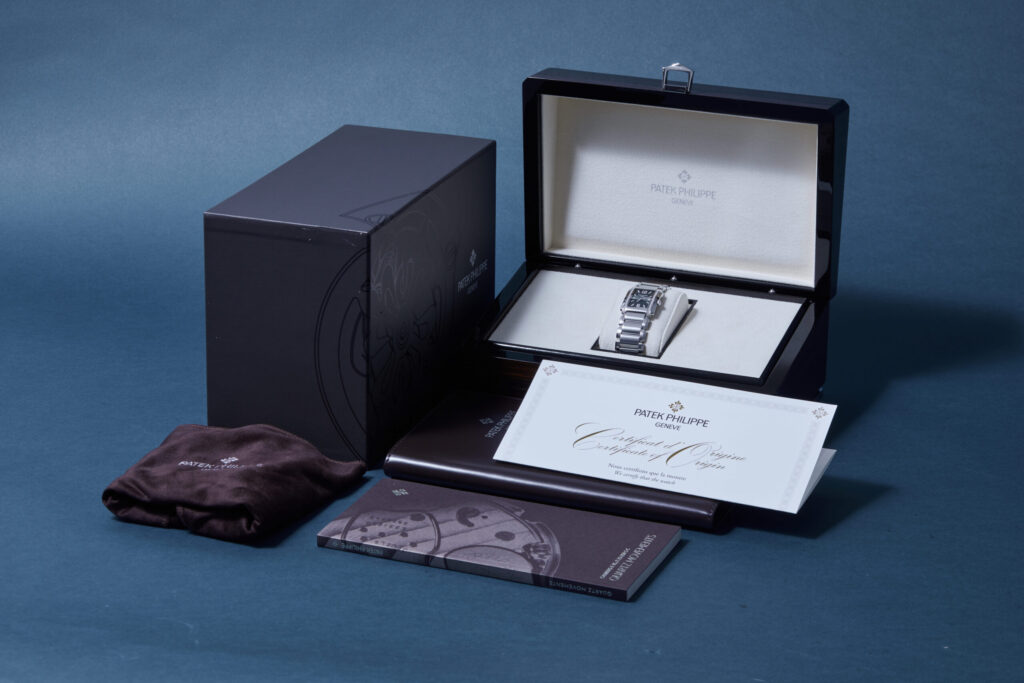 Patek Philippe Twenty-4 4910/1200A-011 - image 6