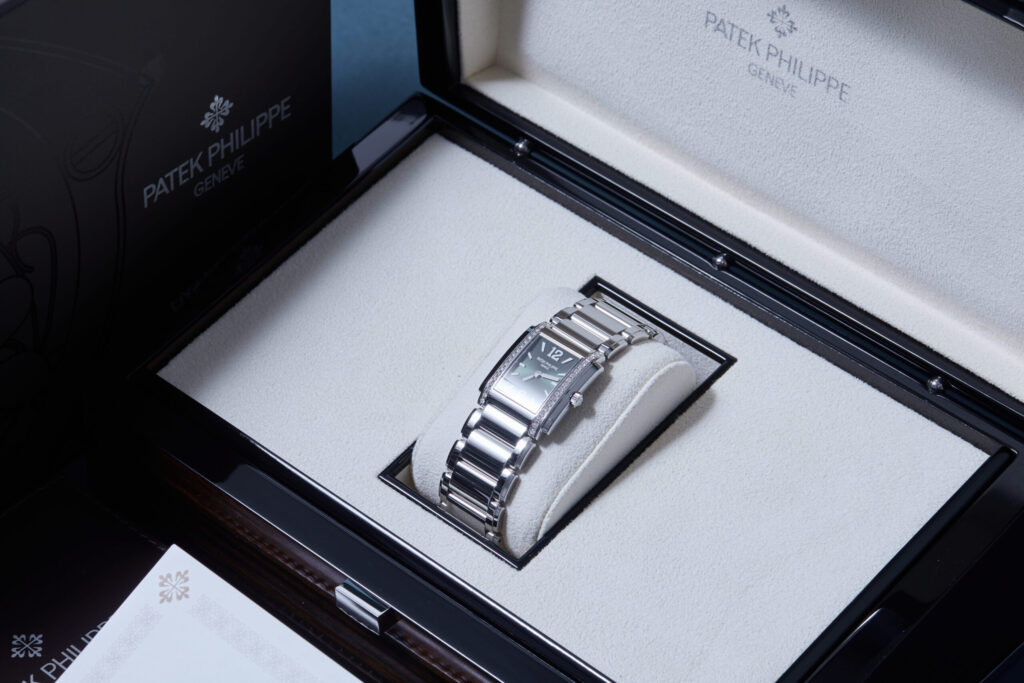 Patek Philippe Twenty-4 4910/1200A-011 - image 4