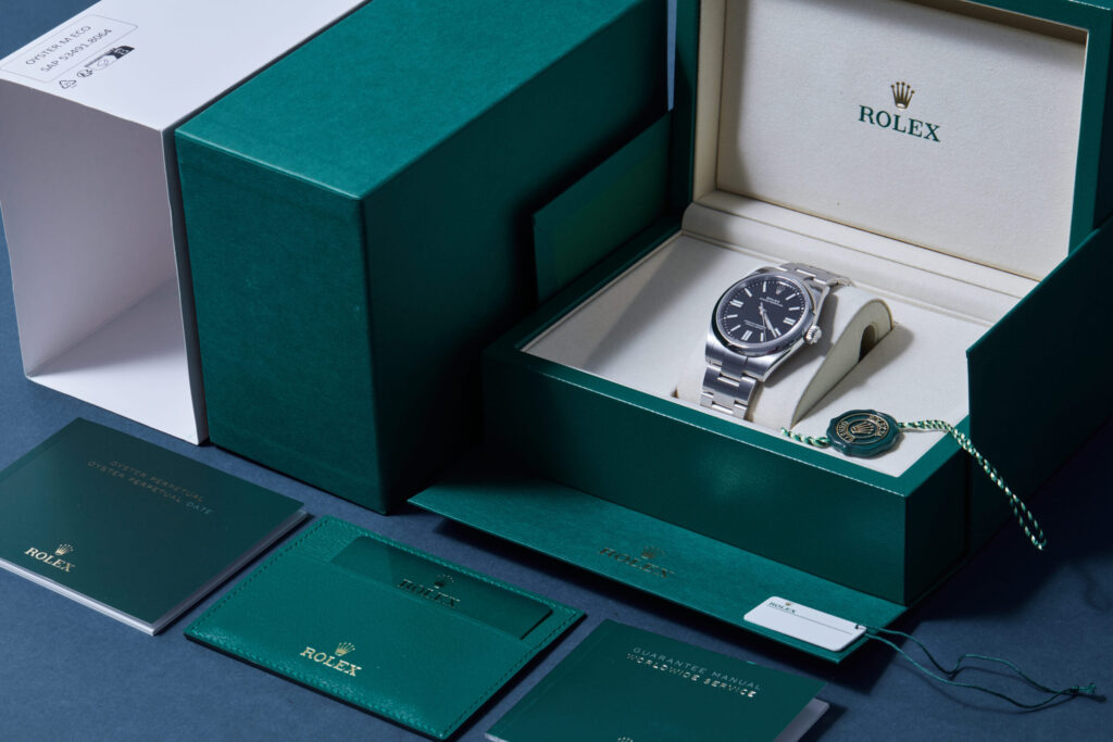 Rolex Oyster Perpetual 41 134300 - image 5