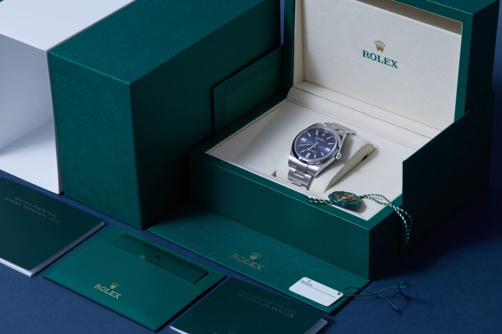 Rolex Oyster Perpetual 41 124300 - image 5