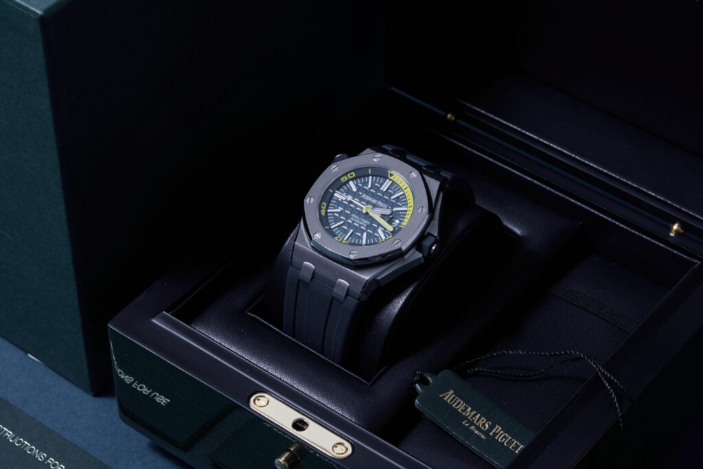 Audemars Piguet Royal Oak Offshore Diver 15710ST.OO.A027CA.01 - image 4