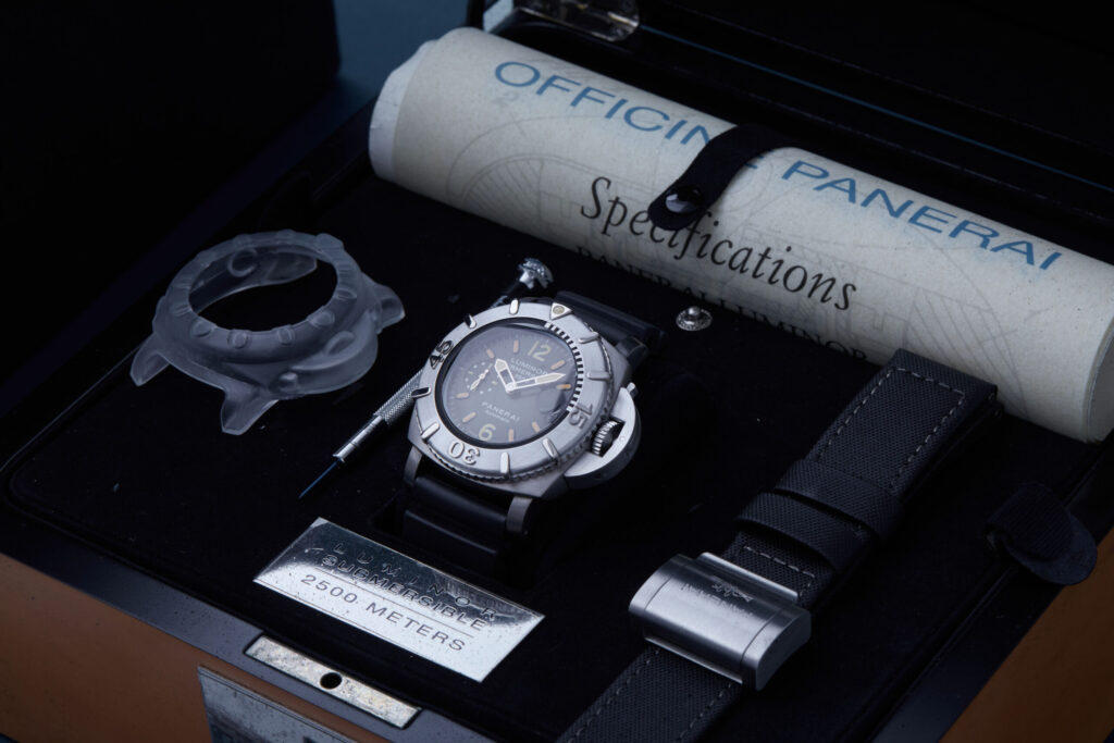 Panerai Luminor Submersible PAM00194 - image 4