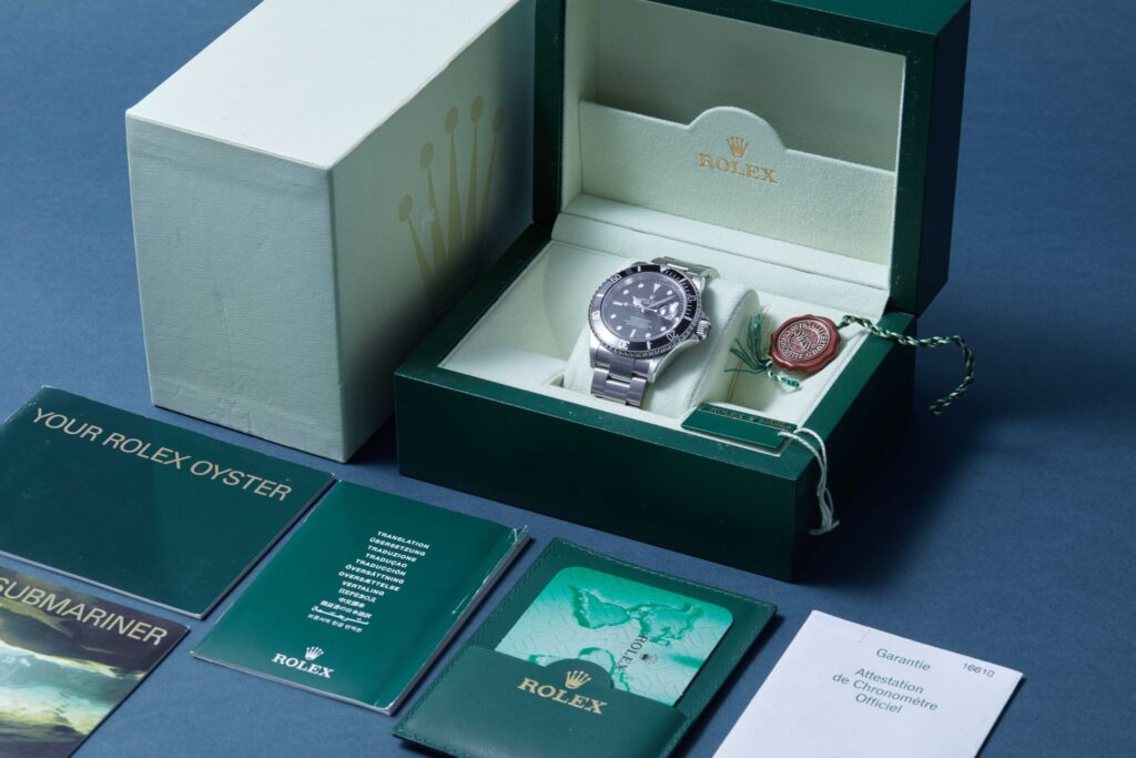 Rolex Submariner Date 16610 - image 5