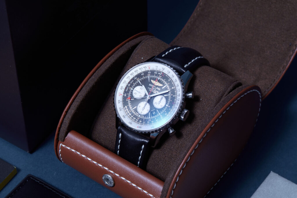 Breitling Navitimer GMT AB044121/BD24 - image 5