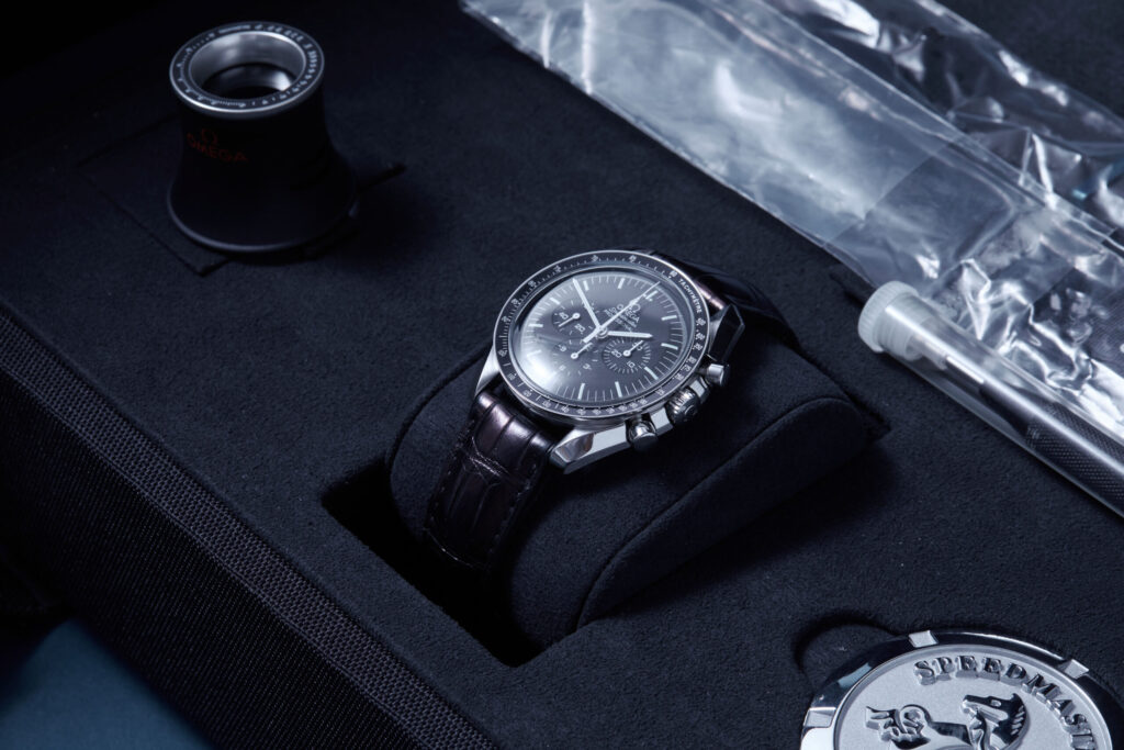 Omega Speedmaster Moonwatch 311.33.42.30.01.001 - image 5