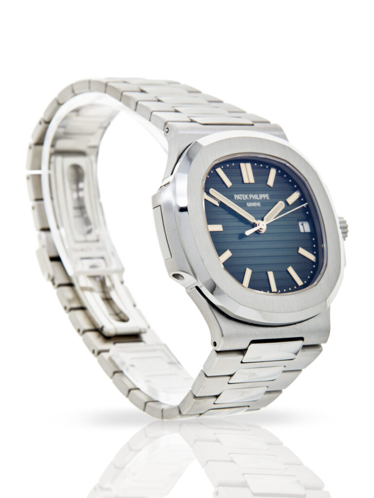 Patek Philippe Nautilus 5711/1A-010 - image 1