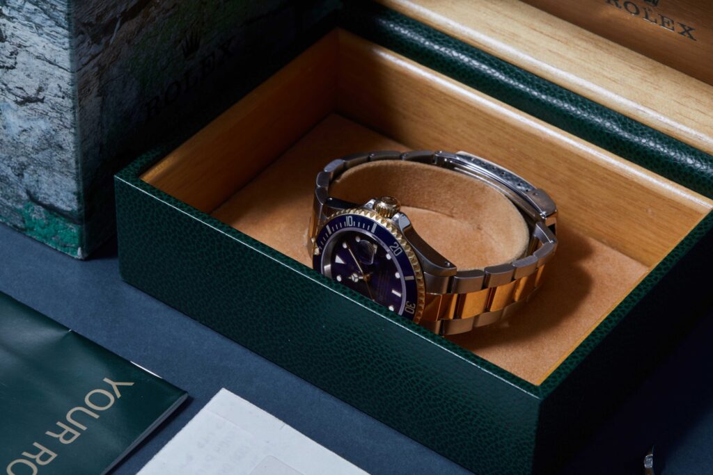 Rolex Submariner Date 16613 - image 4