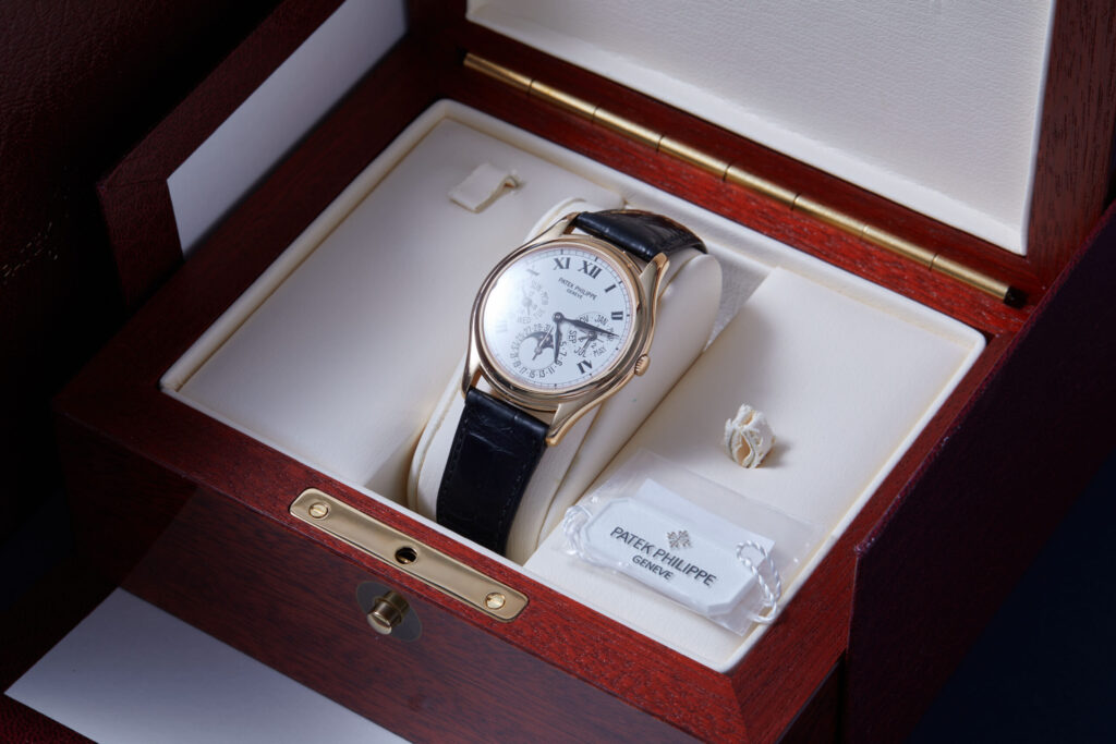Patek Philippe Perpetual Calendar 3940R-017 - image 4